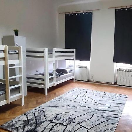 Waterfall Hostel Szarajevó Kültér fotó